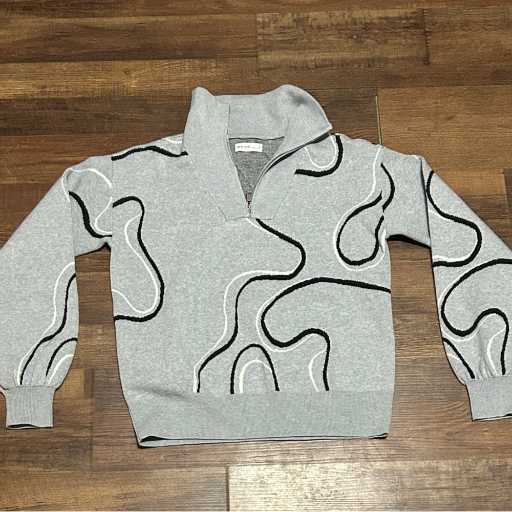 Nine West Gray Quarter Zip Sweater with Black and White Design - Women’s Small
